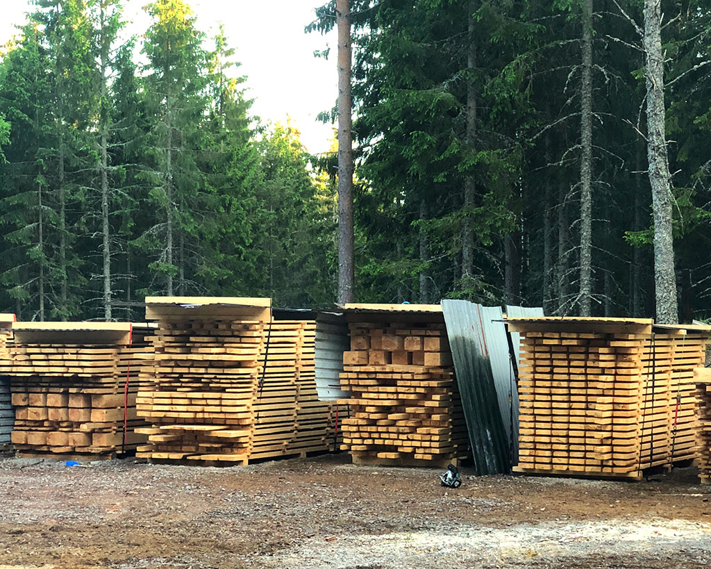 Reglar och virke till hus